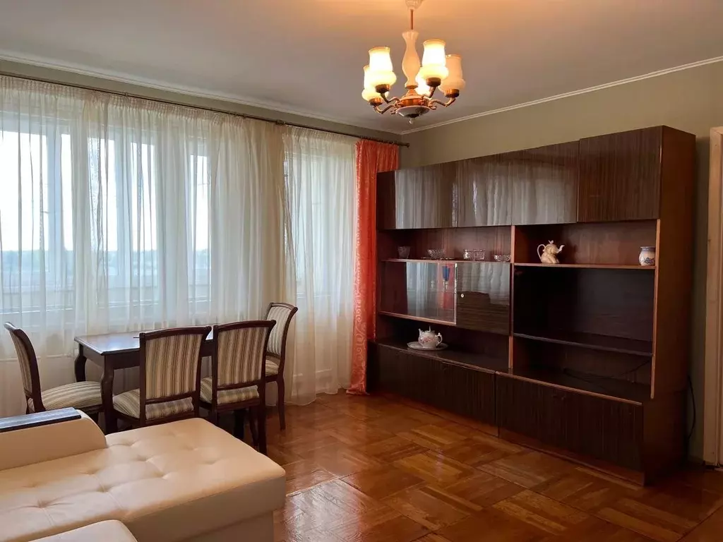 3-к кв. Ленинградская область, Волхов Волховский просп., 55 (58.0 м) - Фото 1