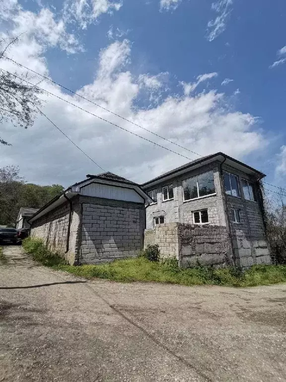 Дом в Кабардино-Балкария, Нальчик ул. Атажукина (270 м) - Фото 0