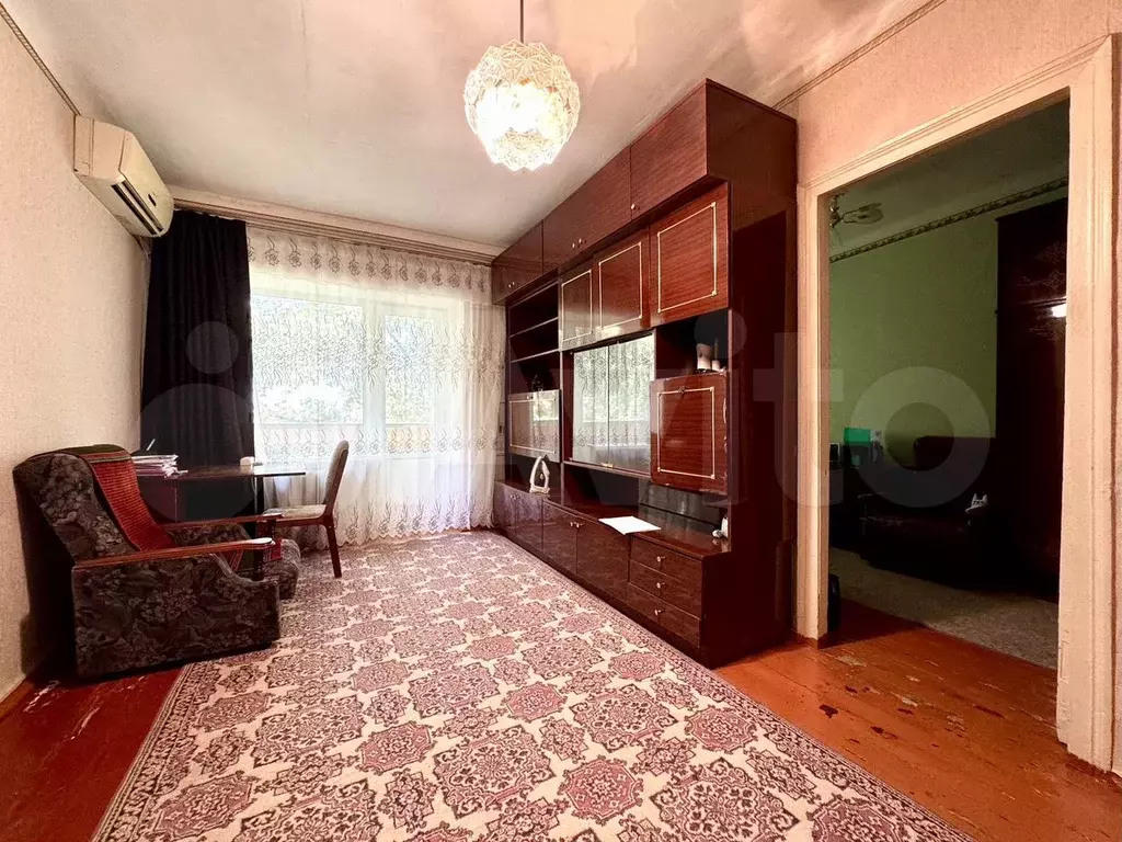 2-к. квартира, 42 м, 5/5 эт. - Фото 1