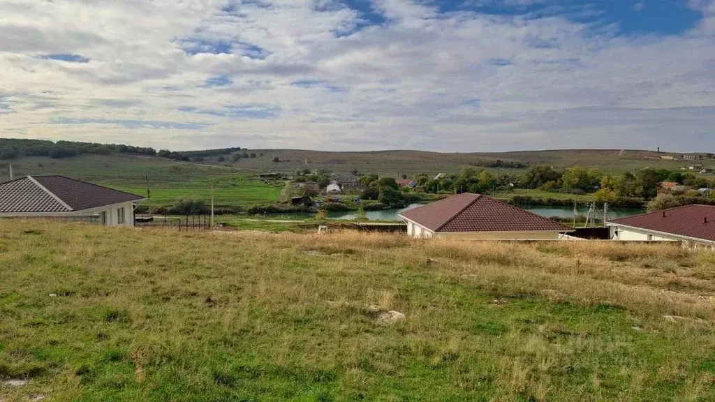 Участок в Крым, Симферопольский район, с. Урожайное ул. Таврическая, ... - Фото 1