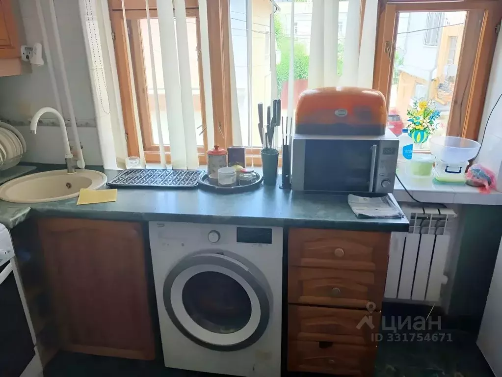 2-к кв. Крым, Симферополь ул. Тургенева, 14А (52.0 м) - Фото 2
