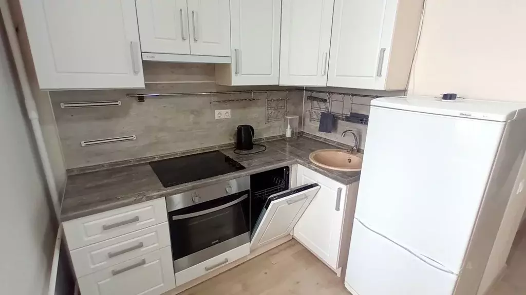 2-к кв. Московская область, Химки ул. Германа Титова, 6 (50.0 м) - Фото 1