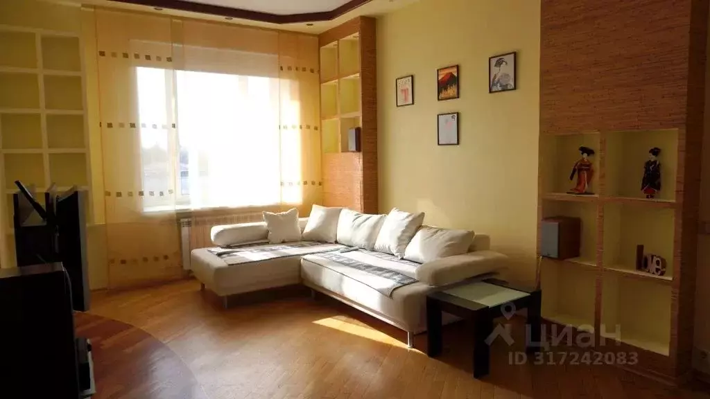 2-к кв. Санкт-Петербург ул. Композиторов, 10 (65.0 м) - Фото 0