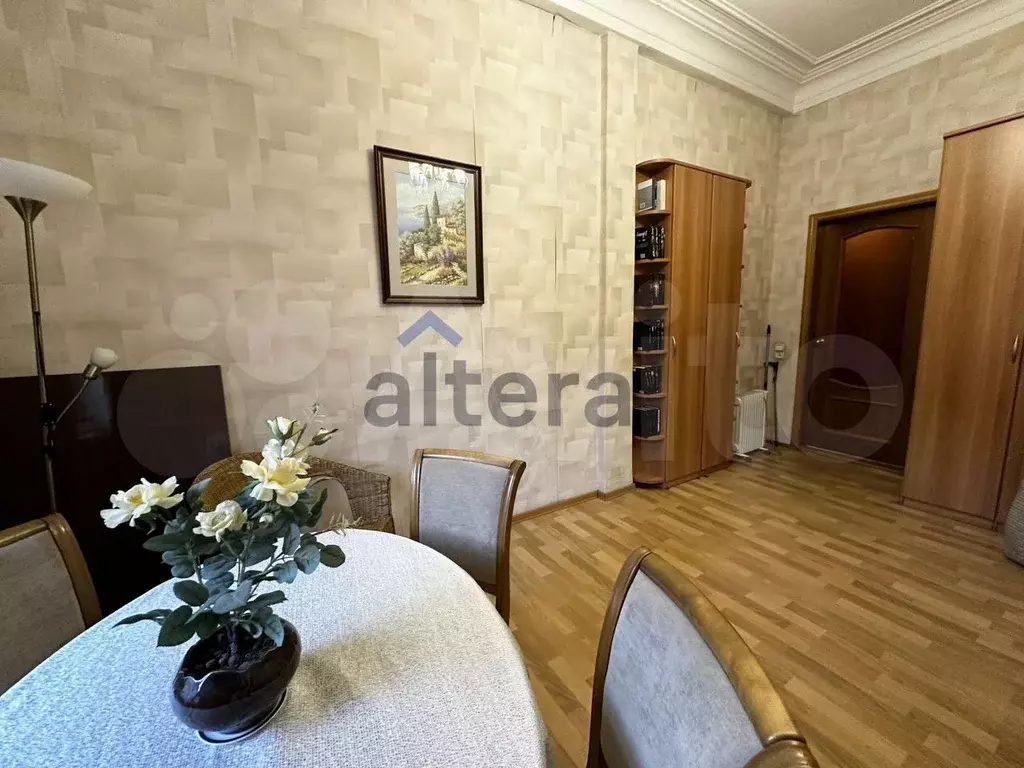2-к. квартира, 68 м, 2/5 эт. - Фото 0