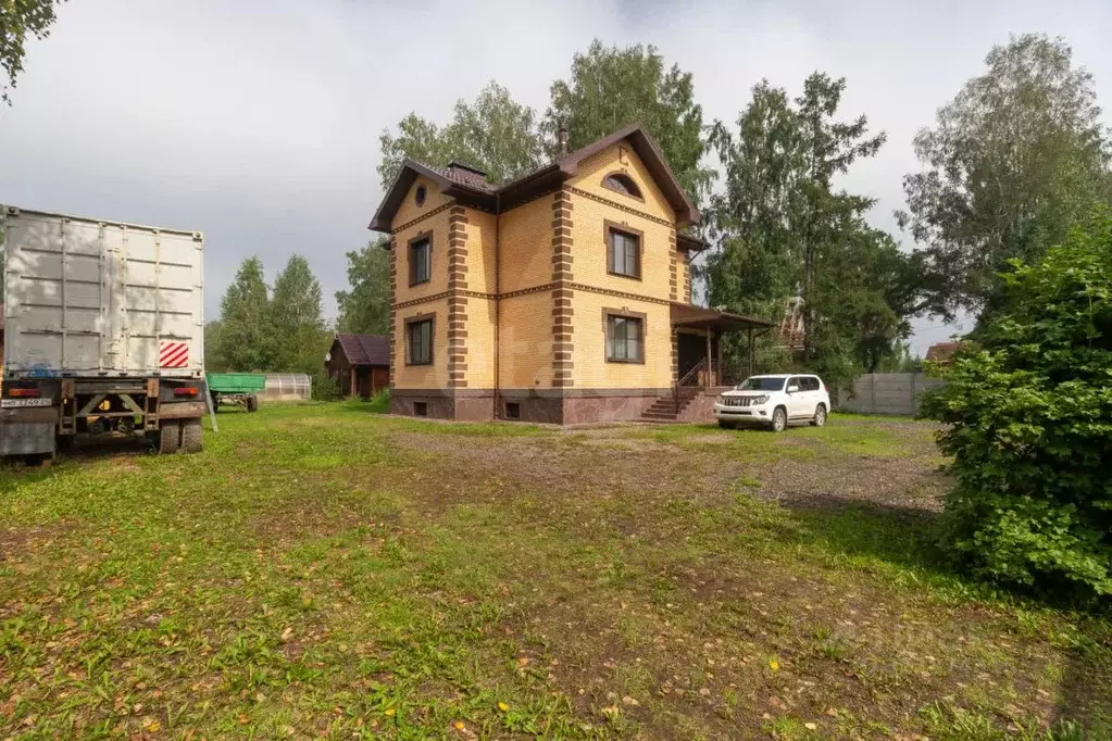 Дом в Красноярский край, Красноярск городской округ, пос. Минино ул. ... - Фото 2