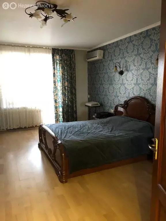 3-комнатная квартира: Бердск, улица Ленина, 43А (115 м) - Фото 1