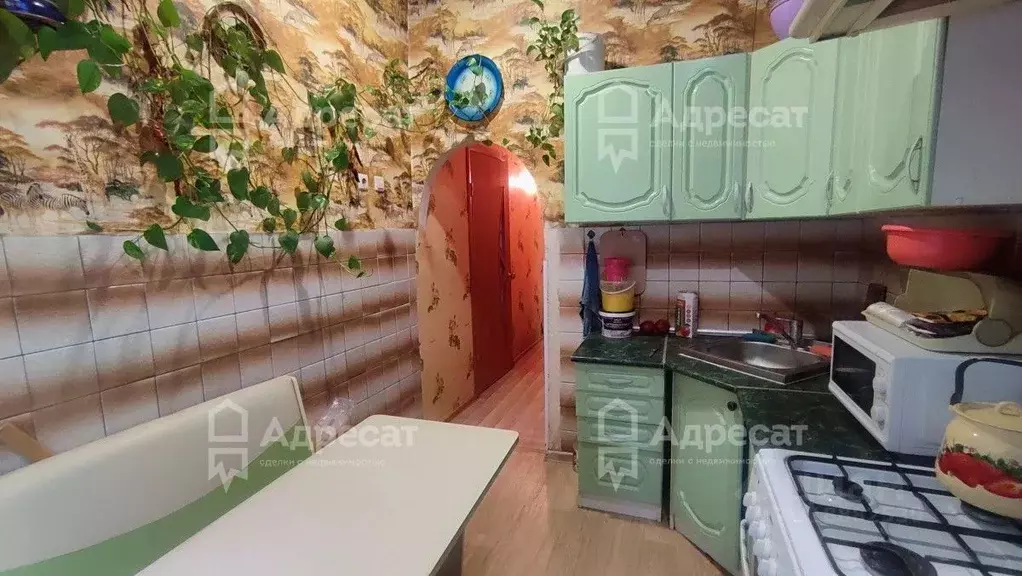 3-к кв. Волгоградская область, Волгоград ул. Борьбы, 17 (68.4 м) - Фото 0
