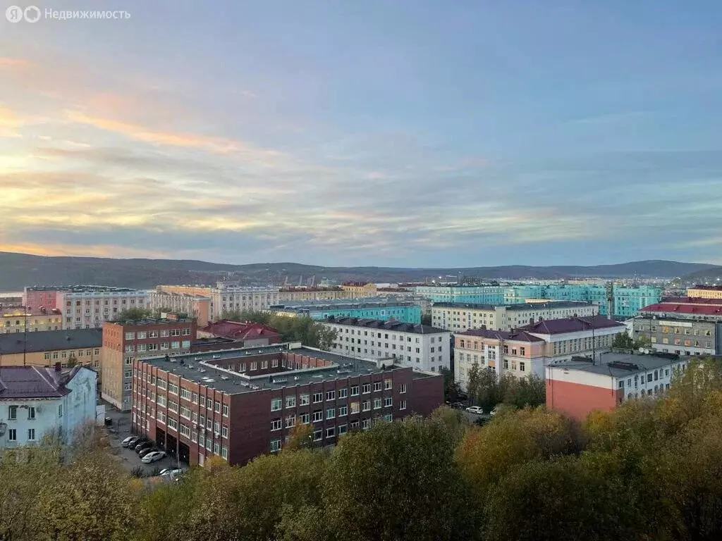 Квартира-студия: Мурманск, улица Капитана Буркова, 21 (41.7 м) - Фото 0