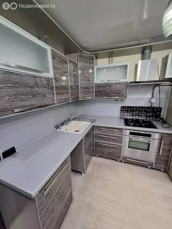 2-комнатная квартира: Туймазы, улица Комарова, 43А (52 м) - Фото 1
