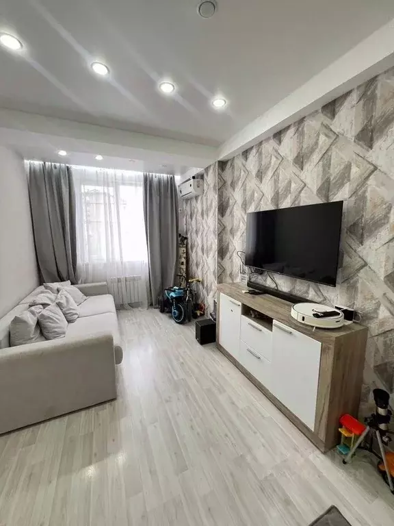 1-к кв. Краснодарский край, Сочи ул. Тимирязева, 44Г (30.0 м) - Фото 1