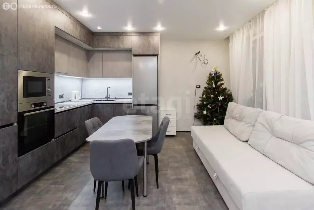 Квартира-студия: Тюмень, улица Валентины Трофимовой, 8 (41 м) - Фото 1