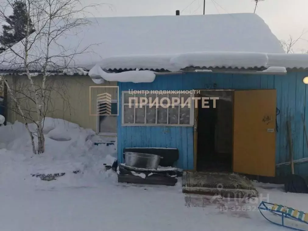 Дом в Саха (Якутия), Мегино-Кангаласский улус, Нижний Бестях пгт  (80 ... - Фото 2