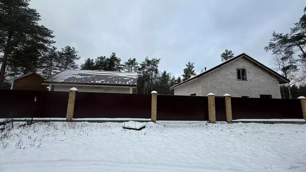 Дом в Ленинградская область, Всеволожский район, Рахья рп ул. Радужная ... - Фото 1