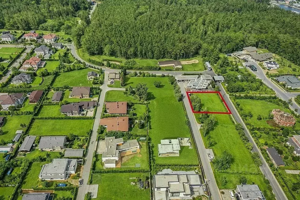 Участок в Московская область, Красногорск городской округ, д. ... - Фото 1