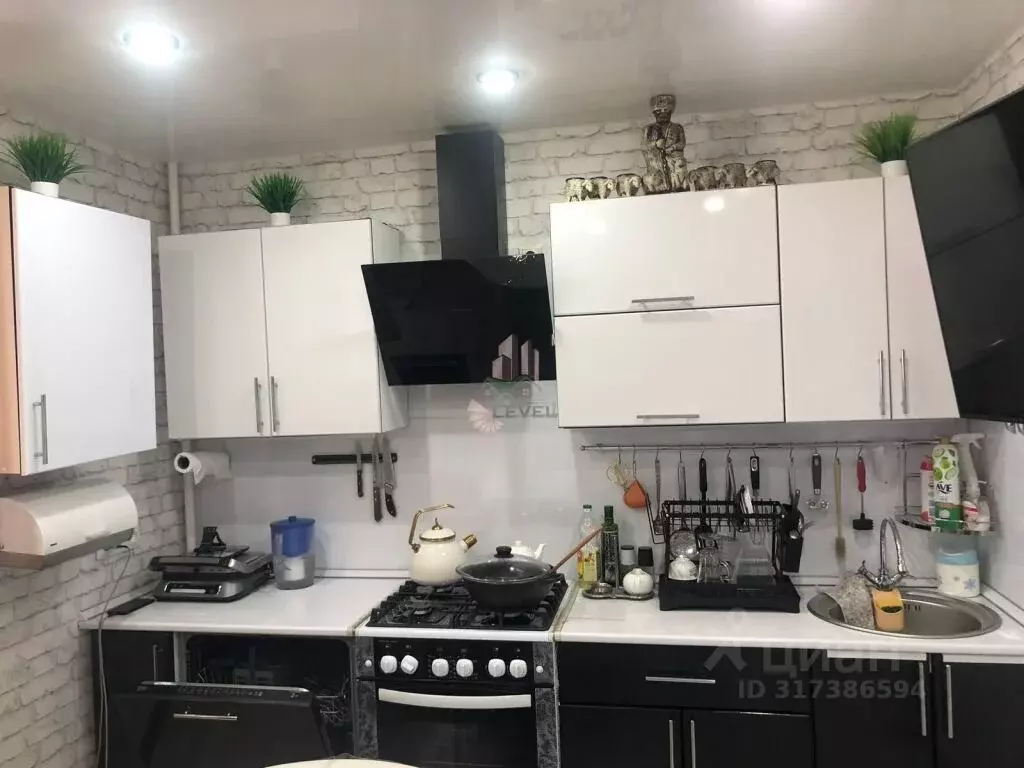 3-к кв. Саратовская область, Энгельс ул. Менделеева, 15 (71.7 м) - Фото 1