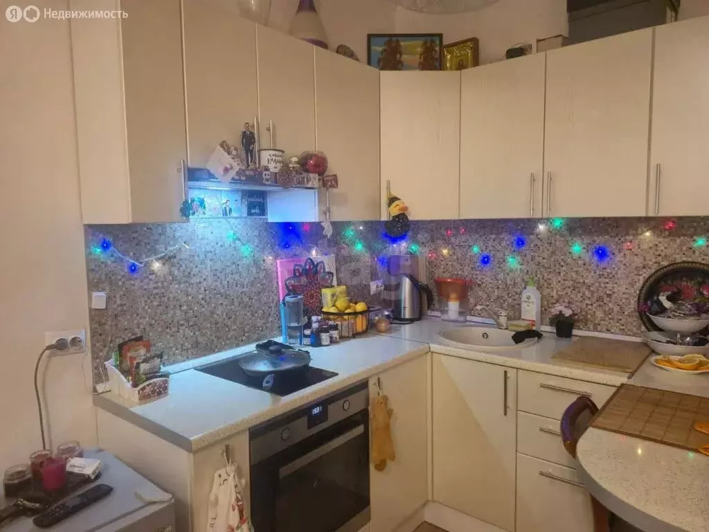 Квартира-студия: Мурино, Охтинская аллея, 8 (25.6 м) - Фото 2