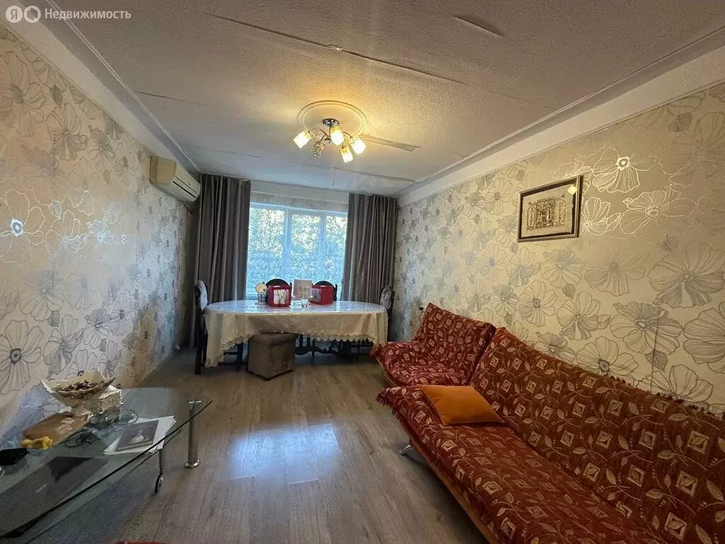 3-комнатная квартира: Армавир, улица Тургенева, 296/1 (70 м) - Фото 0