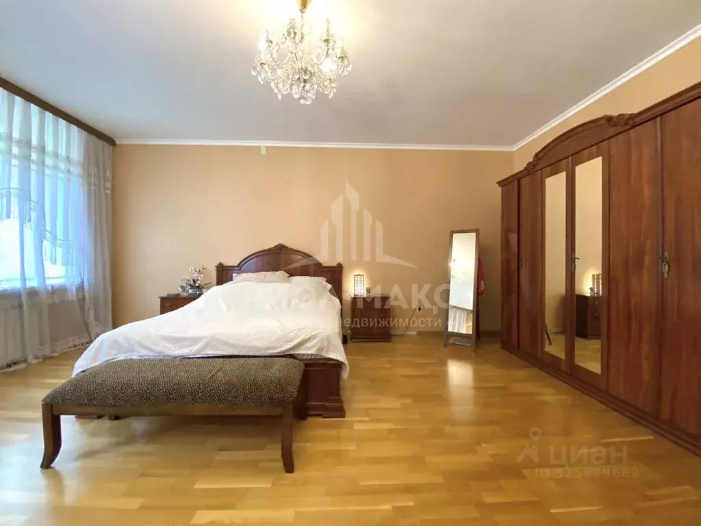 Таунхаус в Брянская область, Брянск ул. Фокина, 93 (214 м) - Фото 1