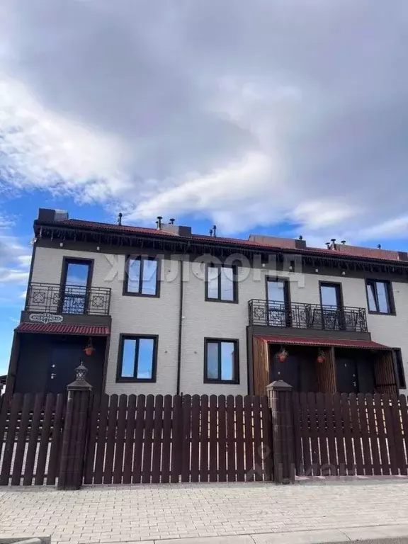 Таунхаус в Хакасия, Усть-Абаканский район, с. Калинино, Добрый Мир кп ... - Фото 1