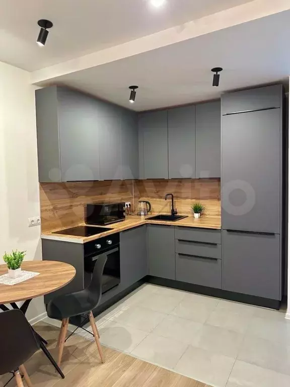 1-к. квартира, 40 м, 8/15 эт. - Фото 0