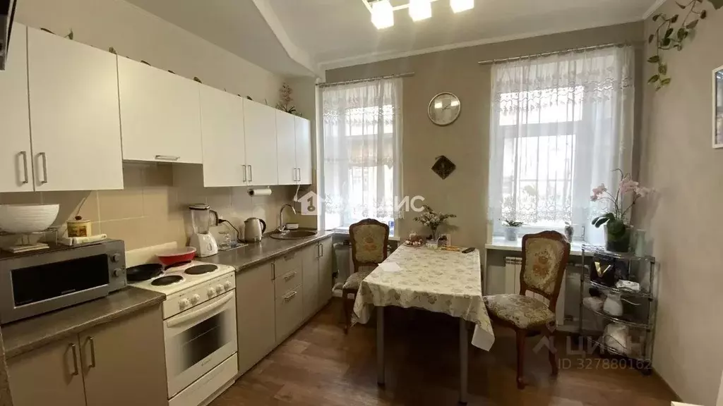 3-к кв. Бурятия, Улан-Удэ Комсомольская ул., 34 (64.6 м) - Фото 2