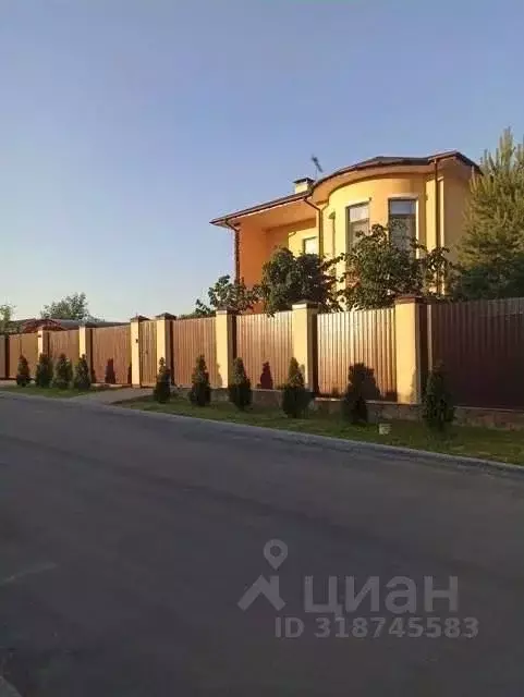 Дом в Москва д. Большое Свинорье, Черничные Поля кп, проезд Черничный ... - Фото 0