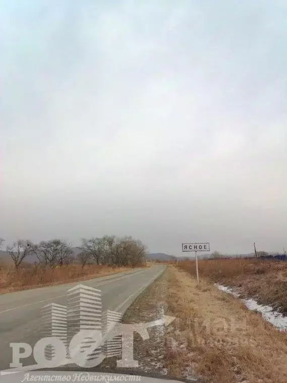 Участок в Приморский край, Артемовский городской округ, с. Ясное ул. ... - Фото 1