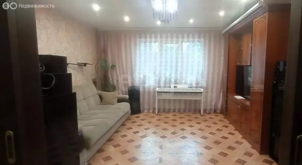 4-комнатная квартира: Нижний Тагил, Тагилстроевская улица, 3 (80.6 м) - Фото 2