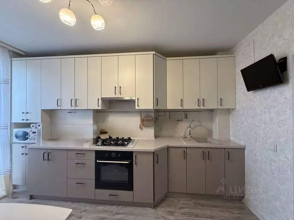 2-к кв. Калининградская область, Калининград ул. Аксакова, 77 (56.0 м) - Фото 1