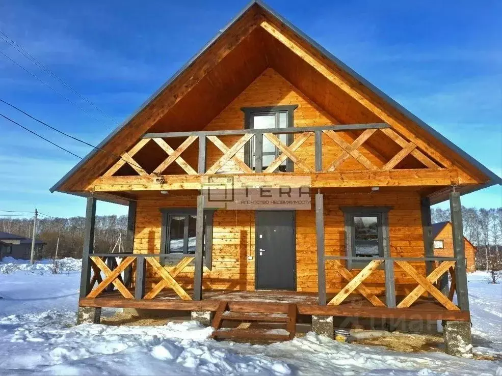 Дом в Башкортостан, Иглинский сельсовет, с. Иглино ул. ... - Фото 1