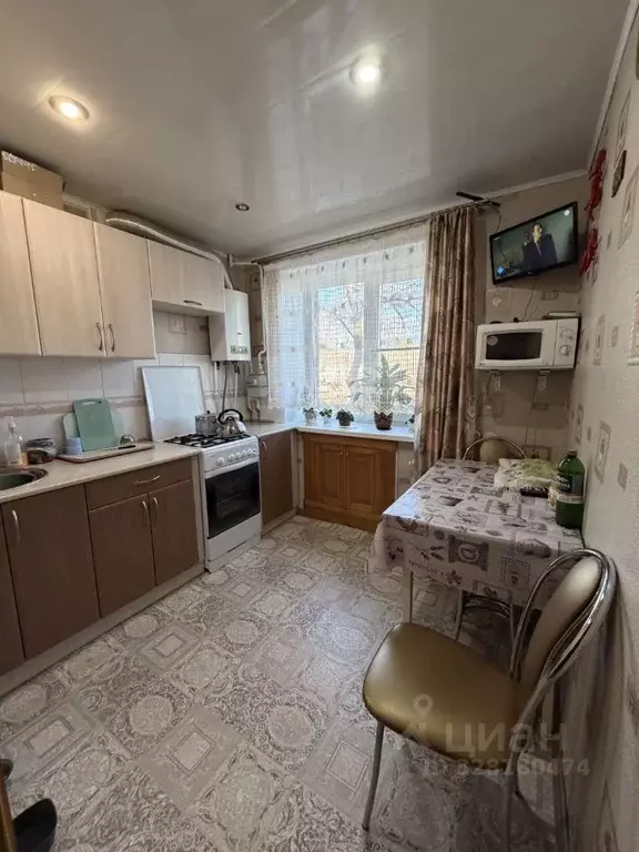 2-к кв. Псковская область, Великие Луки просп. Гагарина, 54А (41.6 м) - Фото 1