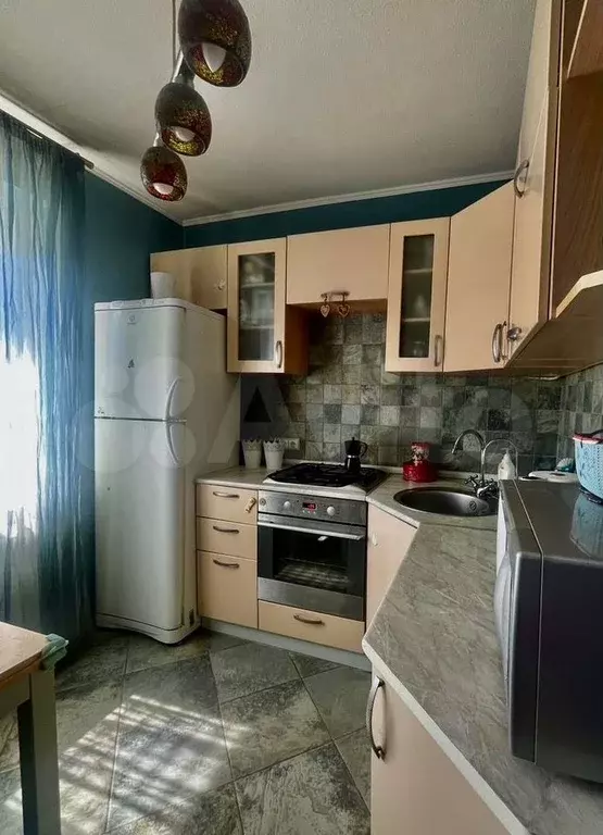 1-к. квартира, 40 м, 10/10 эт. - Фото 0