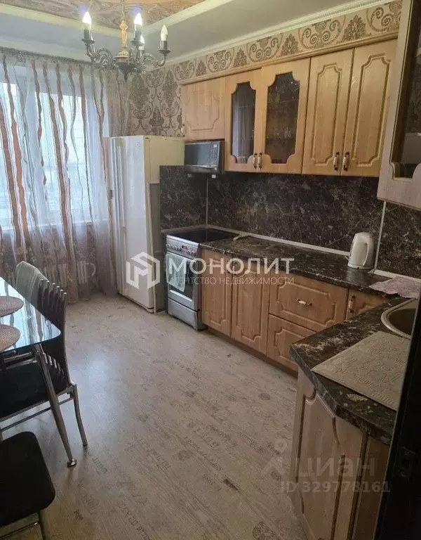 3-к кв. Белгородская область, Старый Оскол Северный мкр, 31 (64.0 м) - Фото 1