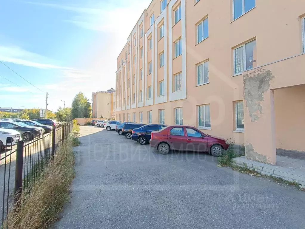 Помещение свободного назначения в Омская область, Омск Октябрьская ... - Фото 2