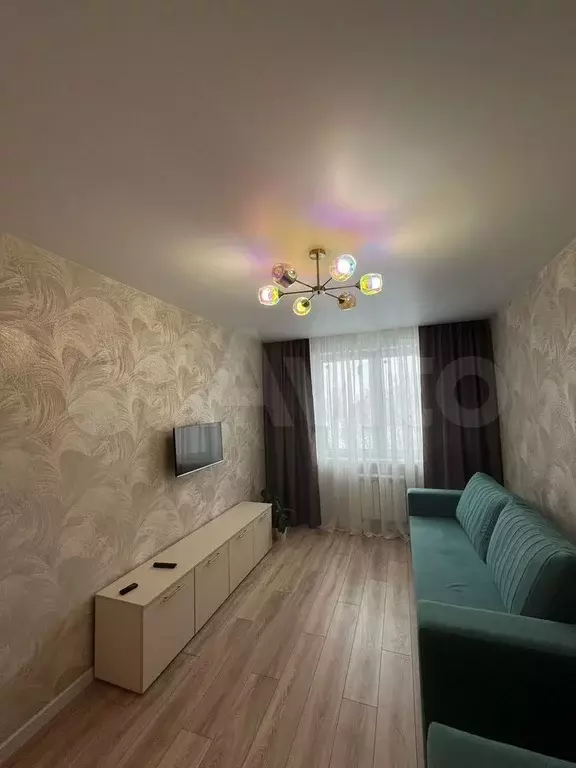 1-к. квартира, 37 м, 5/17 эт. - Фото 0