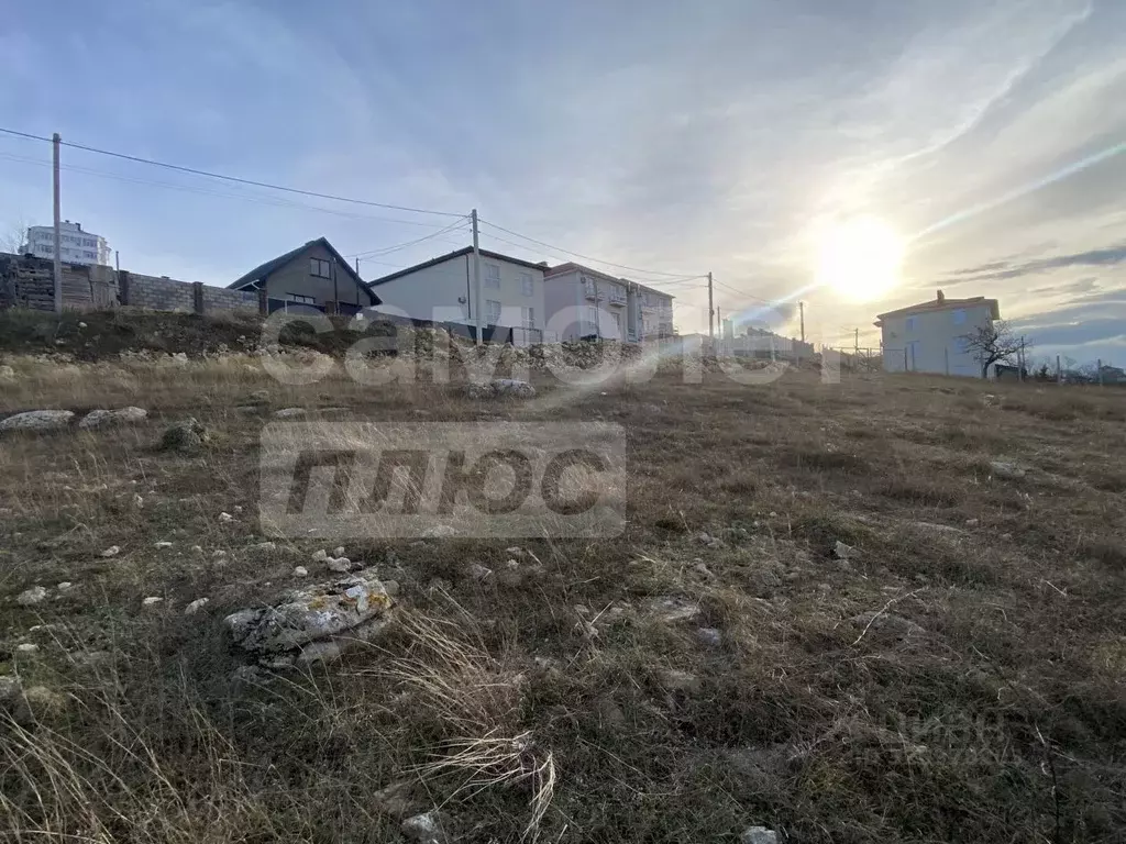 Участок в Севастополь ул. Редутная, 24 (5.0 сот.) - Фото 0