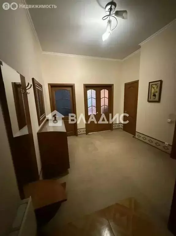 1-комнатная квартира: Казань, улица Мулланура Вахитова, 8 (61 м) - Фото 2