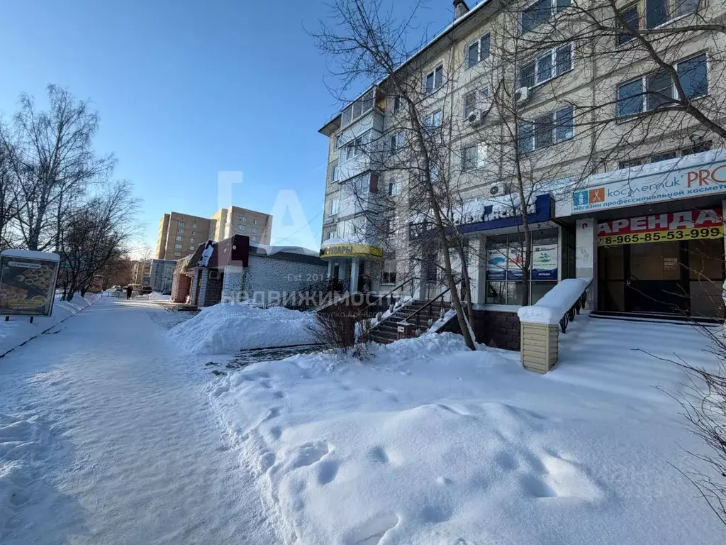 Торговая площадь в Челябинская область, Златоуст 3-й микрорайон ... - Фото 2