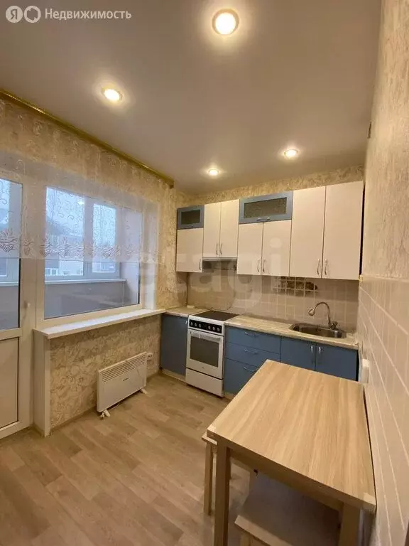 1-комнатная квартира: Чигири, 4-й микрорайон, Сосновая улица, 3/3 (39 ... - Фото 1