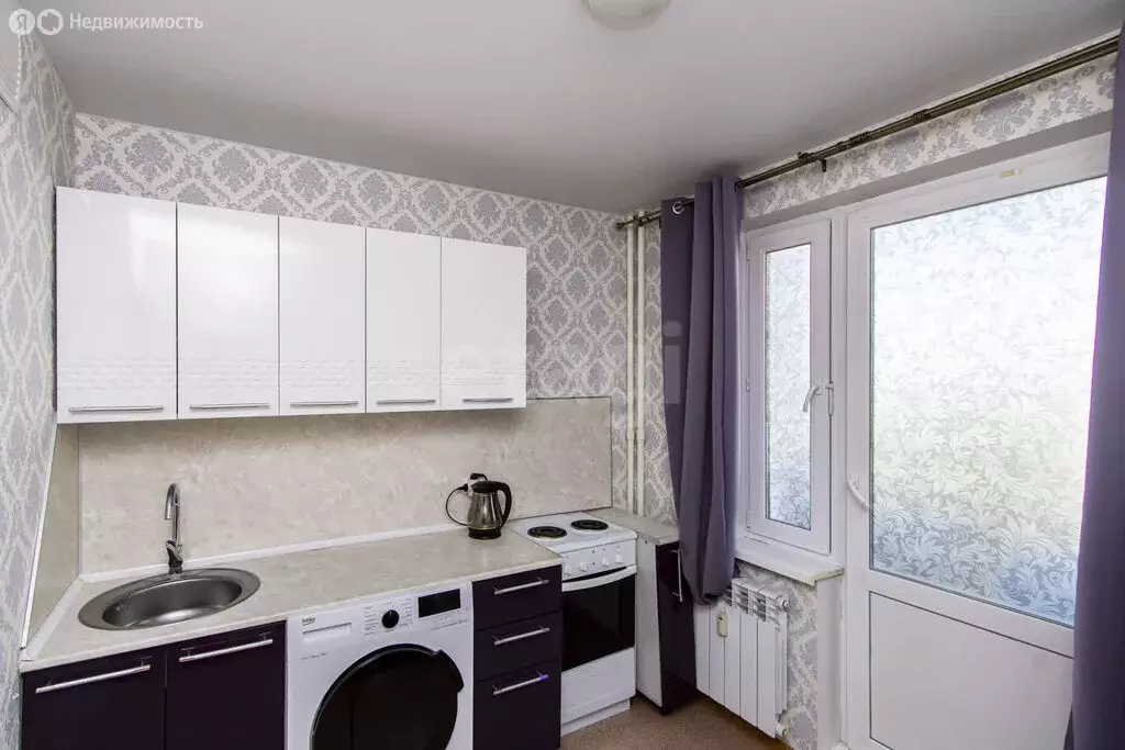 1-комнатная квартира: Тюмень, микрорайон Антипино, Беловежская улица, ... - Фото 2