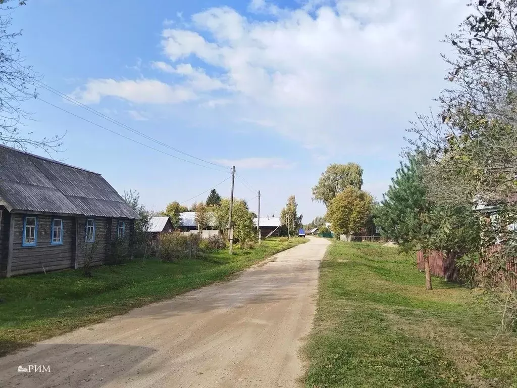 Дом в Вологодская область, Череповецкий район, Уломское с/пос, д. ... - Фото 1