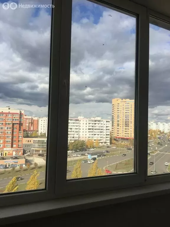 3-комнатная квартира: Старый Оскол, микрорайон Лесной, 14 (64 м) - Фото 0