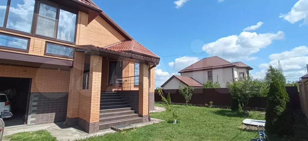 Дом 376 м на участке 10 сот. - Фото 0