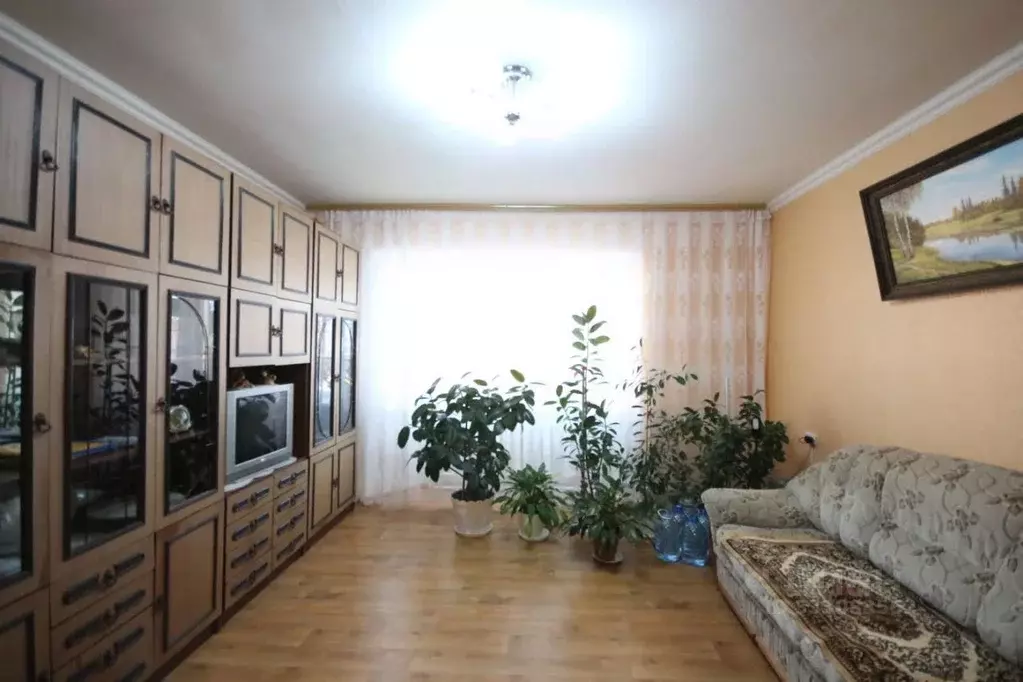 2-к кв. Ямало-Ненецкий АО, Новый Уренгой Юбилейный мкр, 1/2 (57.2 м) - Фото 1