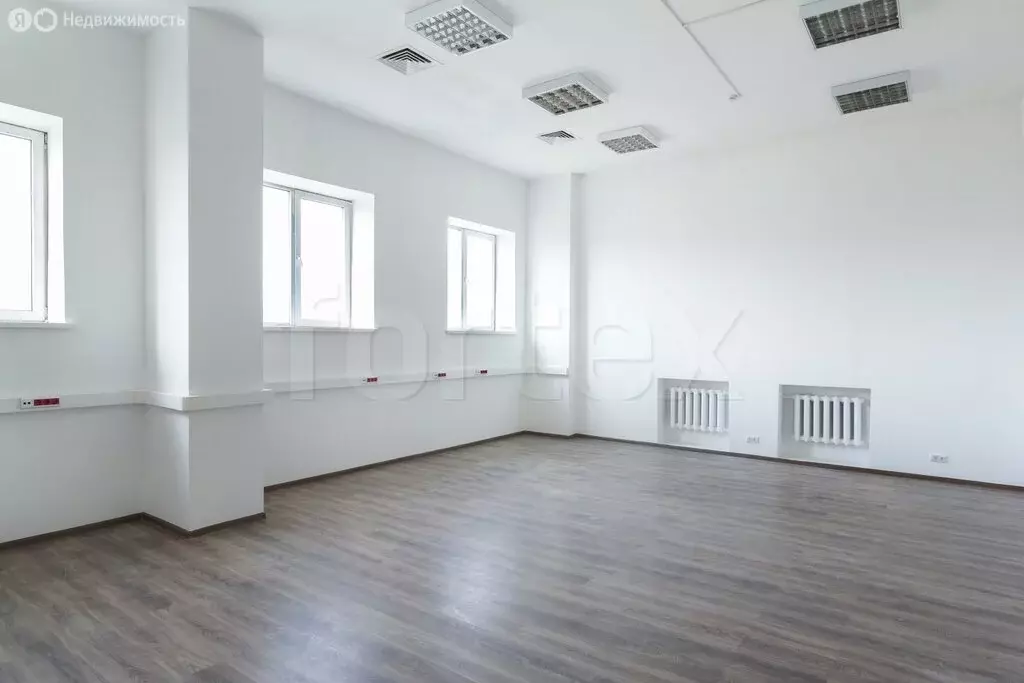 Офис (335 м) - Фото 1