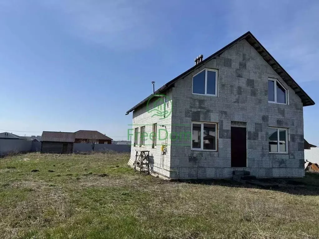 Дом в Белгородская область, Строитель Яковлевский городской округ, ул. ... - Фото 1