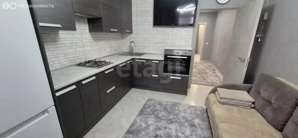 1-комнатная квартира: Калининград, улица Виктора Денисова, 18 (41 м) - Фото 2