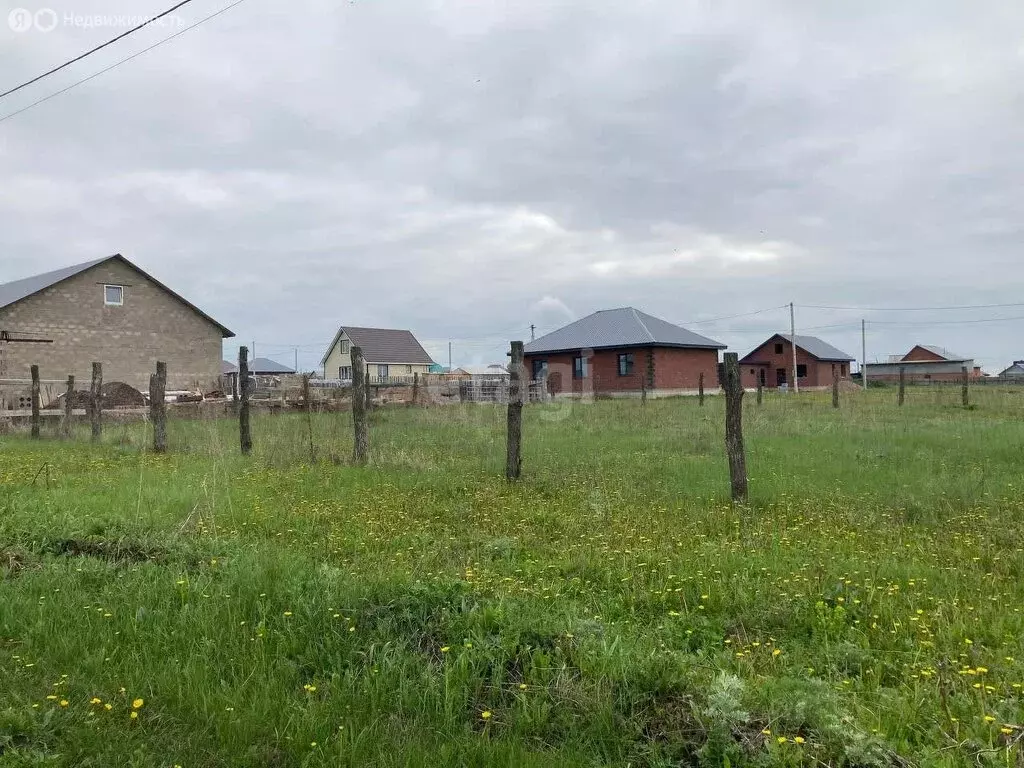 Участок в Яр-Бишкадак, улица Азатлык (8 м) - Фото 1