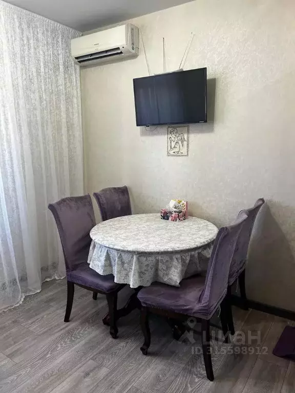 2-к кв. Краснодарский край, Краснодар ул. Им. Героя Сарабеева В.И., 3 ... - Фото 0