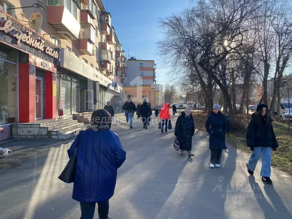 Торговая площадь в Челябинская область, Челябинск ул. Кирова, 1 (200 ... - Фото 1